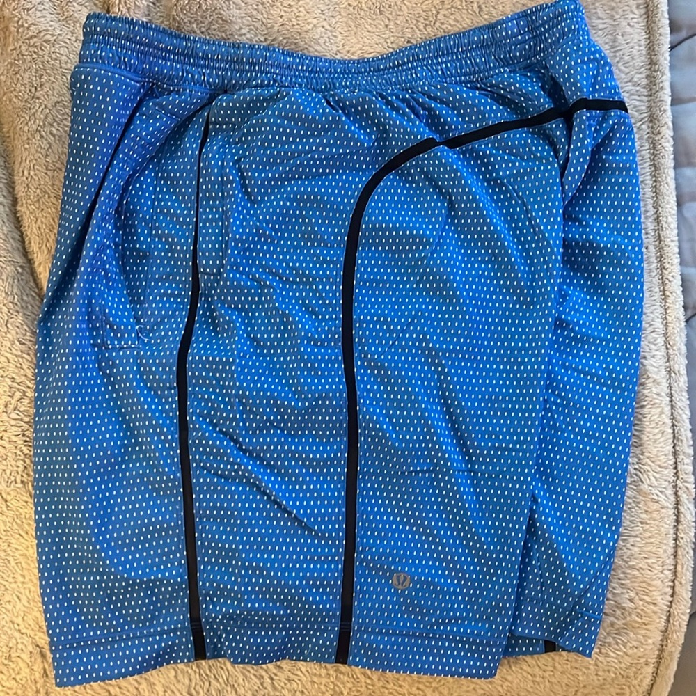 Blue, White, Black Polkadot LuluLemon Shorts. Size XL.
